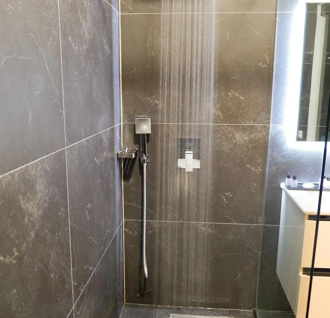 313 Villa Тирана 3*,