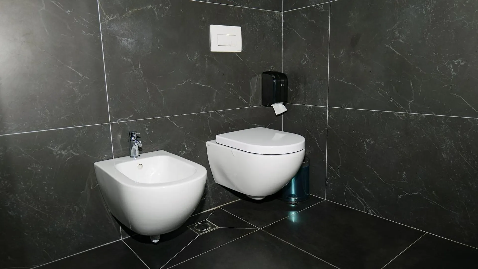 *** Отель 313 Villa Тирана Албания